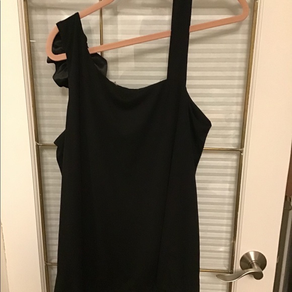 Black Xl sleeveless top - Picture 3 of 5
